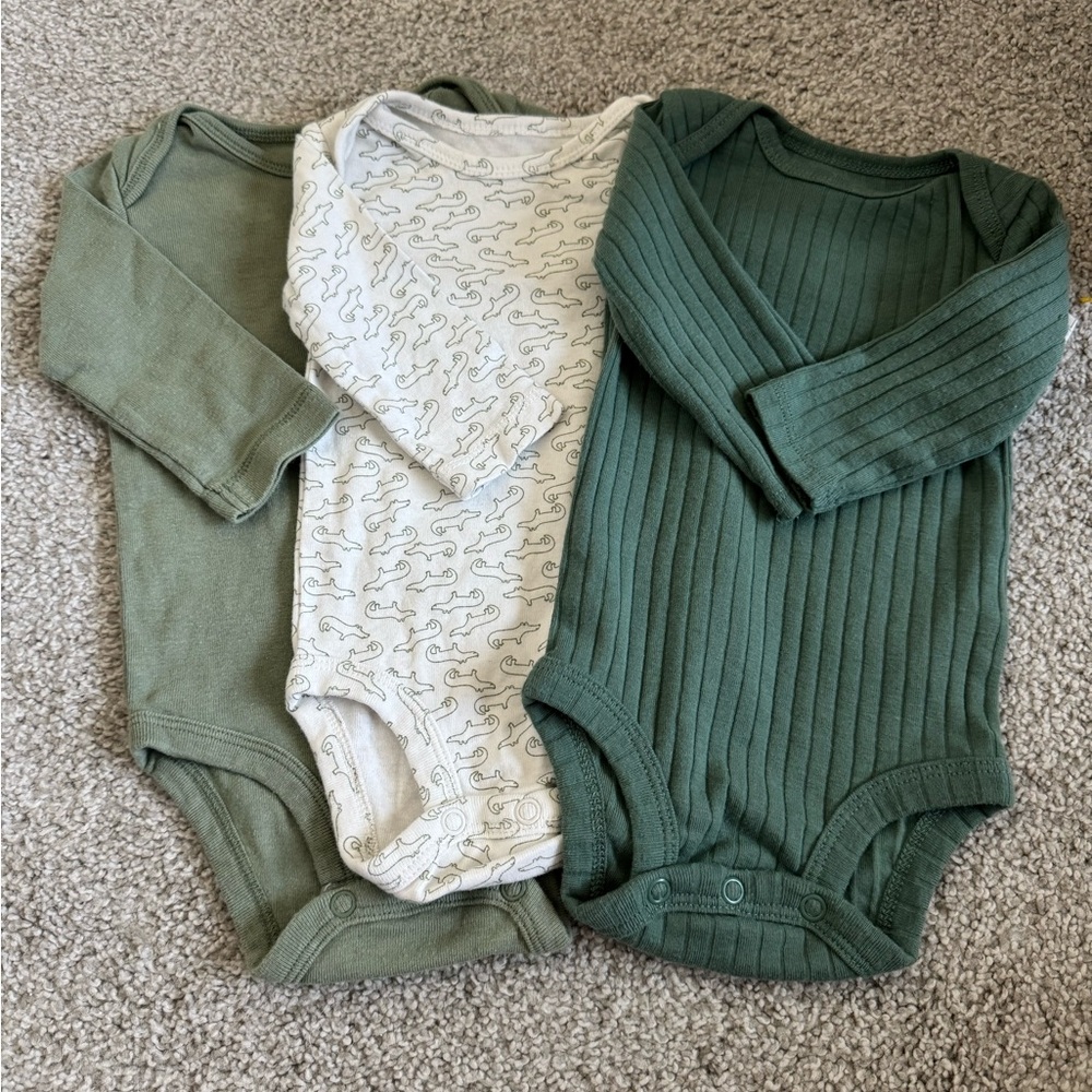 Set of 3 Carters onesies